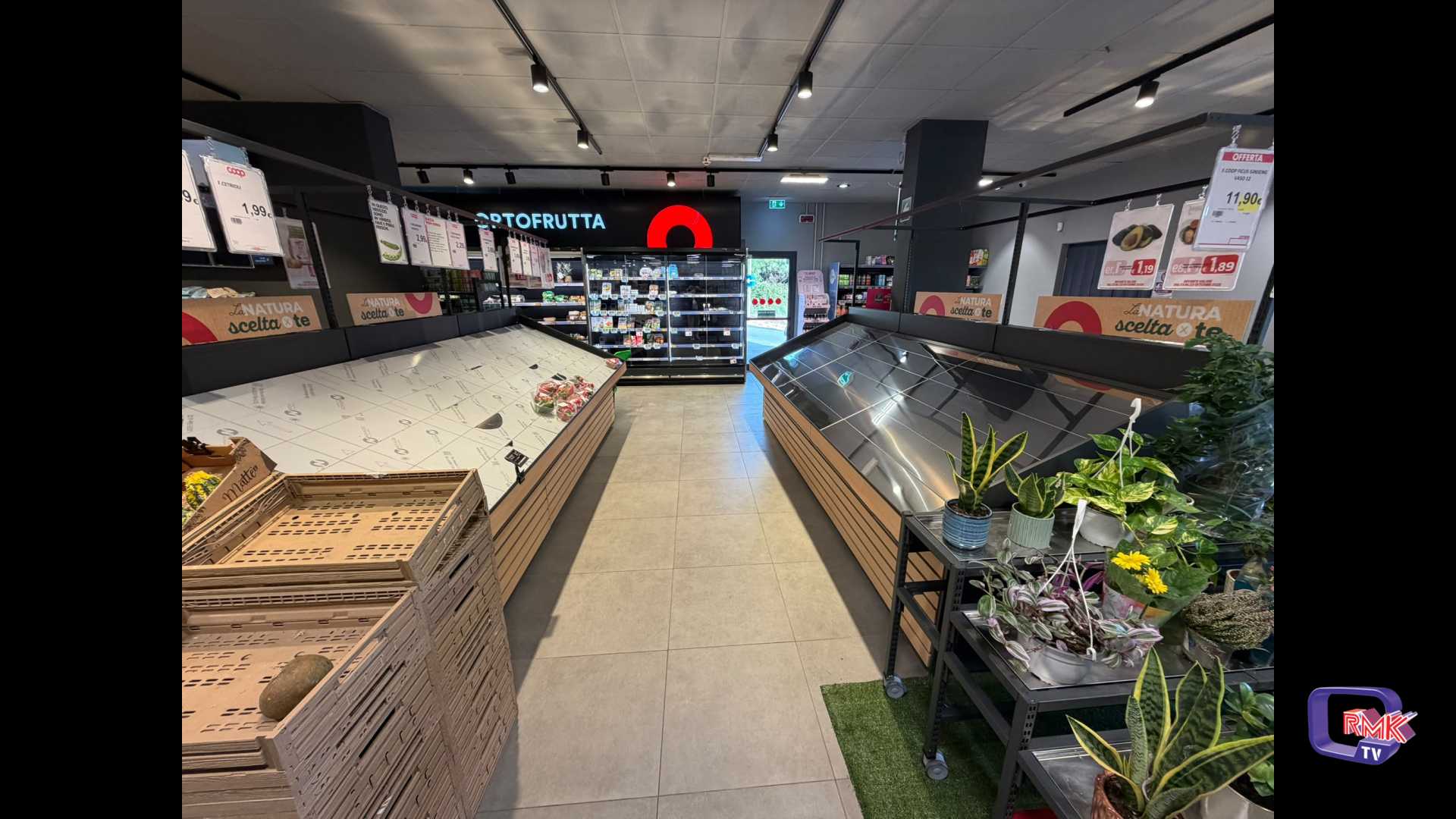 Caro gasolio. Continua lo sciopero dei tir, supermercati sempre più vuoti 